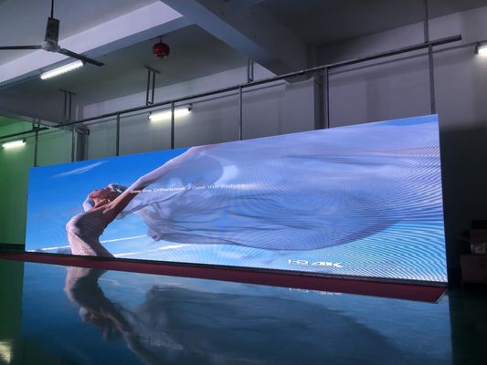 Hängende IP65-LED-Anzeige mit langer Lebensdauer von 100000 Stunden