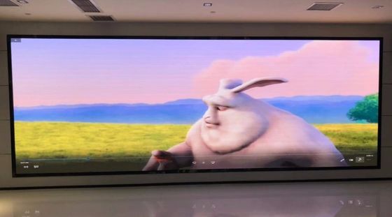 Kleines Pixel-LED-Display Innenraum P2 LED-Bildschirm 1/40 Scan Novastar Steuerung