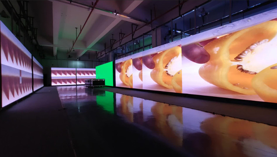 LED Video 300W P8 P10 im Freien ummauert farbenreiches Anzeigen-Eisen imprägniern 7000cd/M ²