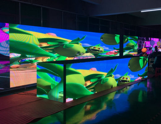 Reibungslose visuelle Leistung, kundenspezifisches LED-Display 200W/m², 3,91 mm Pixelabstand