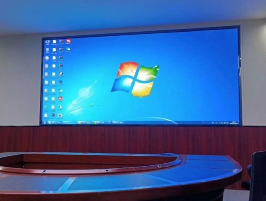 140° weiter Betrachtungswinkel, 800 cd/㎡ Fine Pitch LED-Bildschirm für AC220V Eingangsspannung