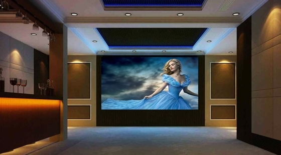 140° weiter Betrachtungswinkel, 800 cd/㎡ Fine Pitch LED-Bildschirm für AC220V Eingangsspannung