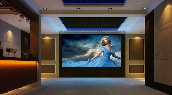 140° weiter Betrachtungswinkel, 800 cd/㎡ Fine Pitch LED-Bildschirm für AC220V Eingangsspannung
