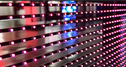 Einfache Wartung 75% transparenter Glas-LED-Bildschirm mit langer Lebensdauer