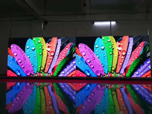 Hochauflösendes Indoor Vollfarb-LED-Display mit einer Bildwiederholfrequenz von 3840 Hz