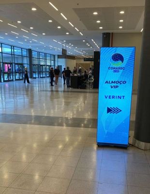 HD Ultra-dünne P1.86 Klappbare LED-Plakate Bildschirm Werbung Videoplayer Licht-up-Plakate