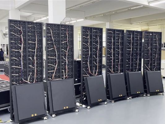 Energieeinsparende, hohe Helligkeit doppelseitige LED-Plakatanzeige Farbenreiche Multifunktionswerbung Videowand