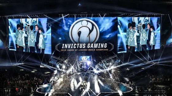 7680 Hz hochauflösende LED-Bildschirme 700 Nits Indoor-Werbe-LED-Display