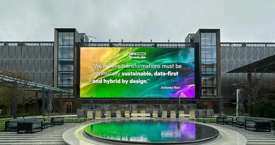 P4 P5 P6.67 Außen LED-Videowände Vollfarb-LED-Bildschirm Wasserdicht Kleine Pixel