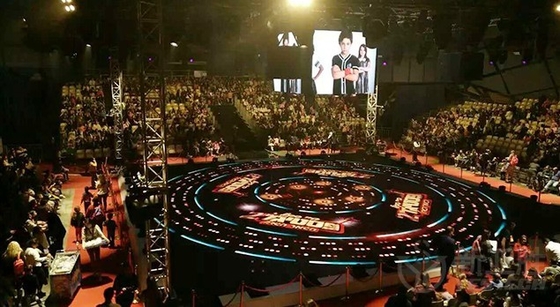 SMD2121 stellen Disco-Lichter an geführte, die 0.5*1m herauf Dance Floor Miet-P3.91mm beleuchten