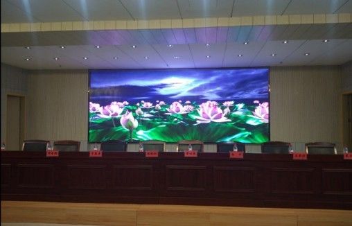 Farbenfrohe Quadrat-Innenraum-Full-Colour-Led-Display P2.5 für Quadratkolonne 640x480mm Druckguss Aluminium