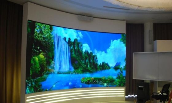 3840Hz LED flexibles Modul gebogenes LED-Display-Bildschirm-Videopanel P2