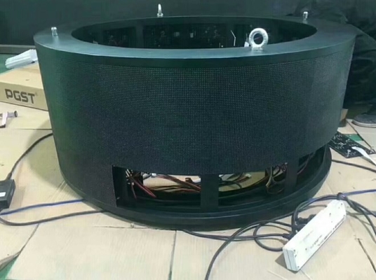 Farbenreiche 700cd/M2 Antiverzerrung P4 RGB IP43 flexiblen LED Modul-