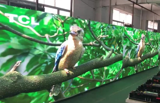 LED Videoinnenwand farbenreichen P3.91 500x1000mm Miet-LED Bildschirm-im Freien