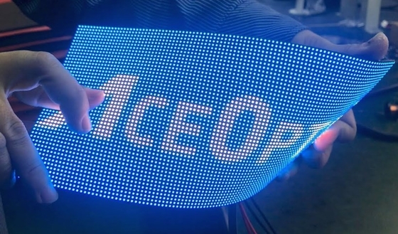 Soem-ODM-Flexibilität Platten-Pixel-Neigung P2.5 des weichen LED-Anzeigen-Modul-weiche SMD