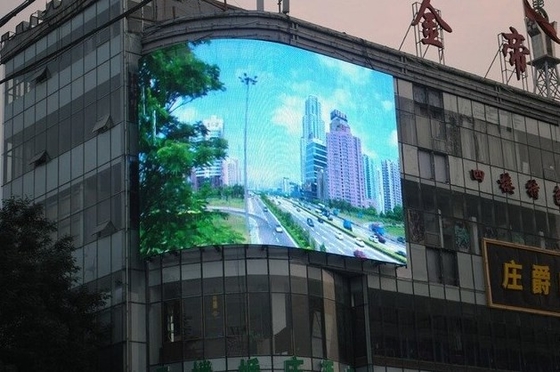Kundenspezifische geführte Videowand im Freien 1R1G1B 3 in 1 P4mm LED-Anzeige